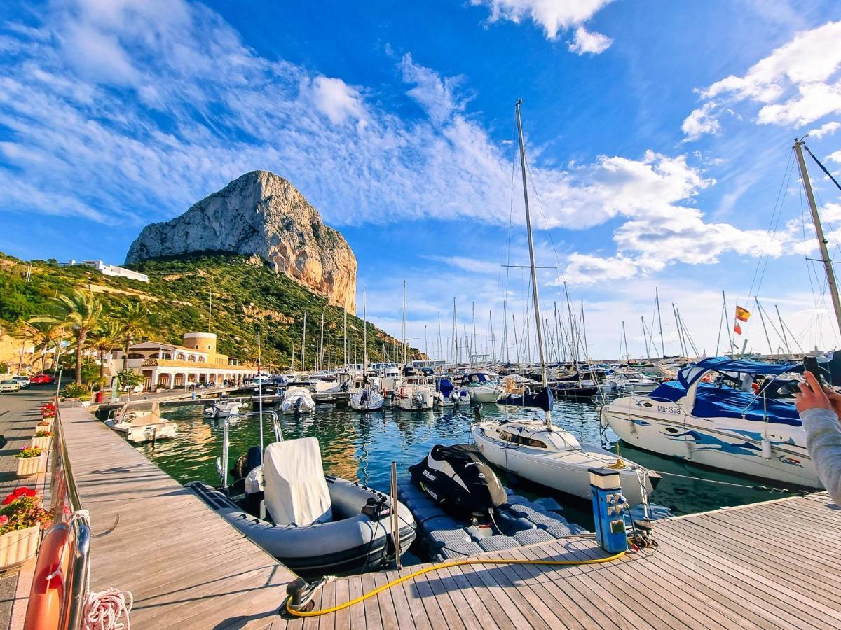Апартаменты The View: Sea, Mountain, Terrace, Swimming Pool Кальпе Экстерьер фото